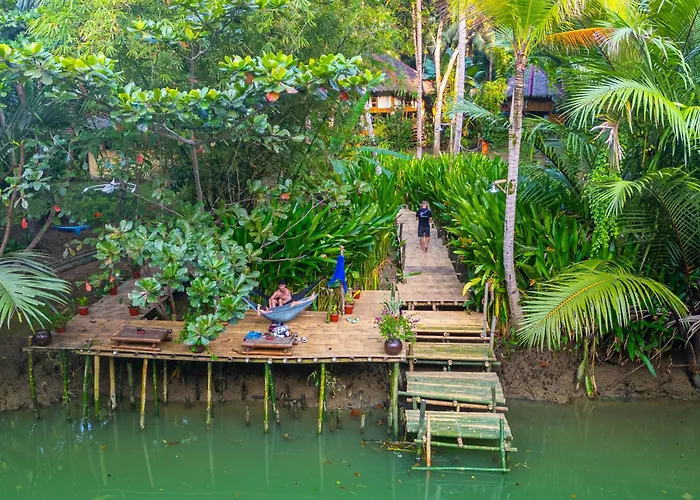 Water To Forest Ecolodge